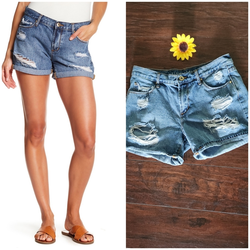 ARTICLES OF SOCIETY JEANS SHORTS ✨️